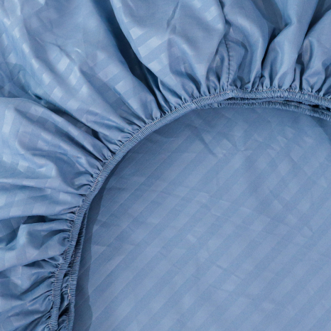 Простынь на резинке (140*200*25) голубая полоска №2025