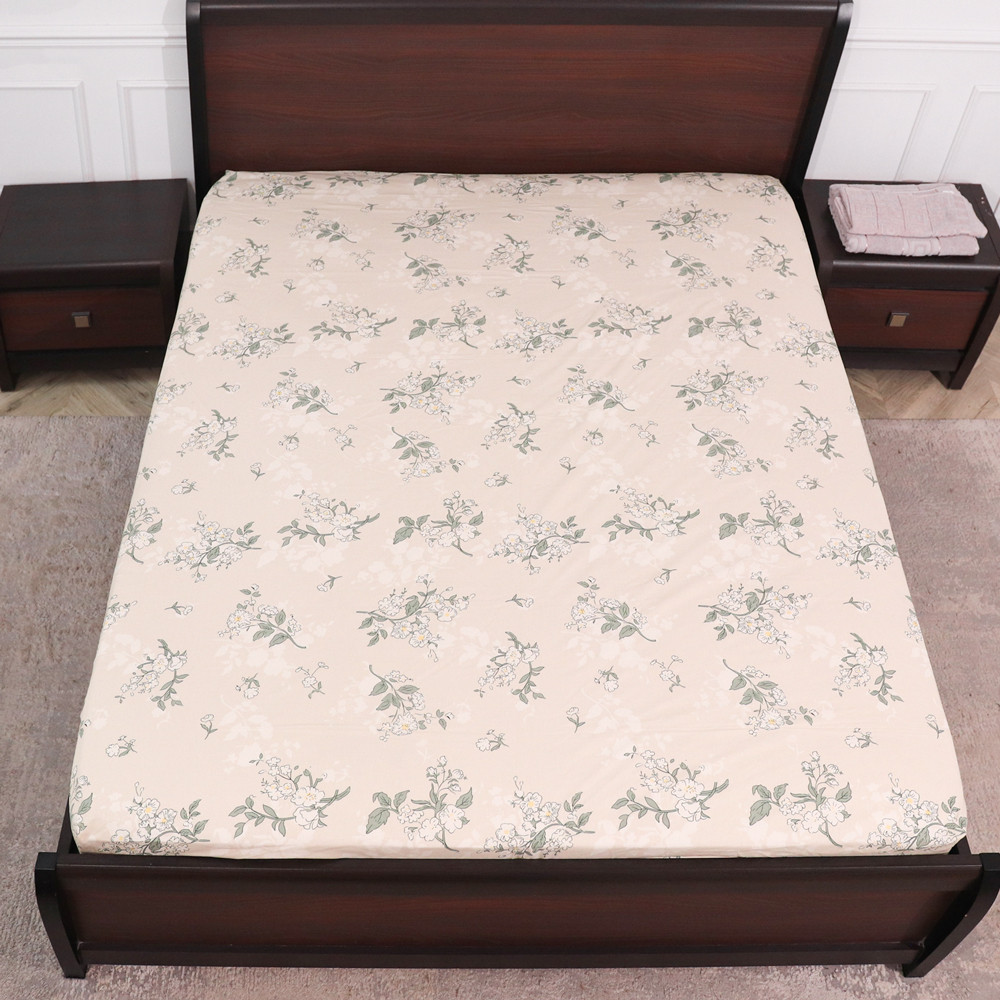 Простирадло на резинці (160*200*25) бежеве з квітковим принтом №668309