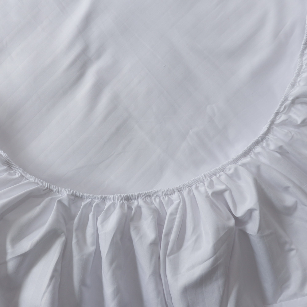 Простынь на резинке (180*200*25) однотонное белое №1111