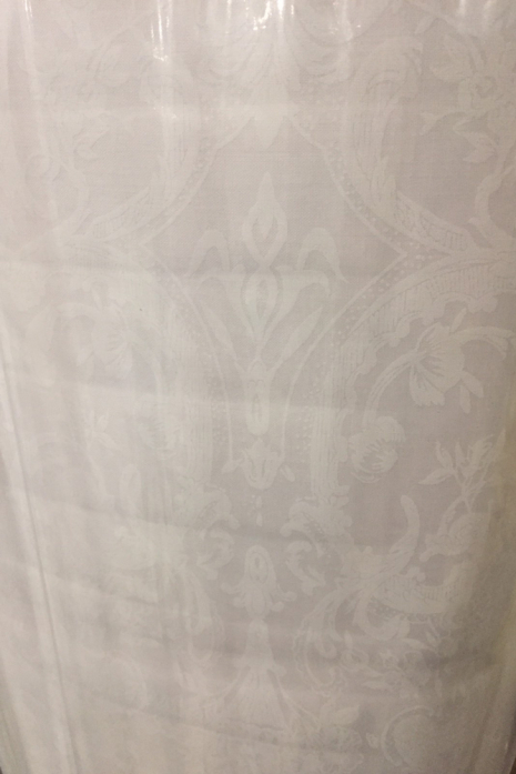 Тканина для постільної білизни Бязь "Gold" Lux GL2237white біла з напиленням "завитки"