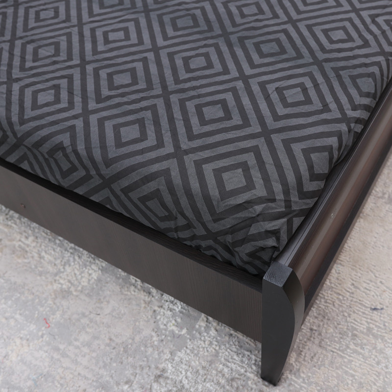 Простирадло на резинці (180*200*25) чорний ромб №132