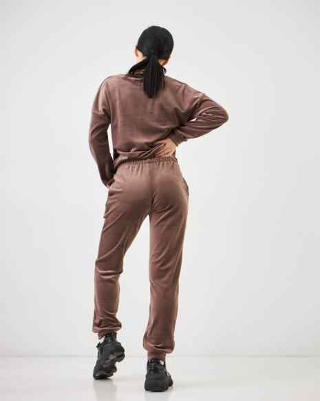 Жіночий велюровий костюм (Розмір L) шоколад №20222151