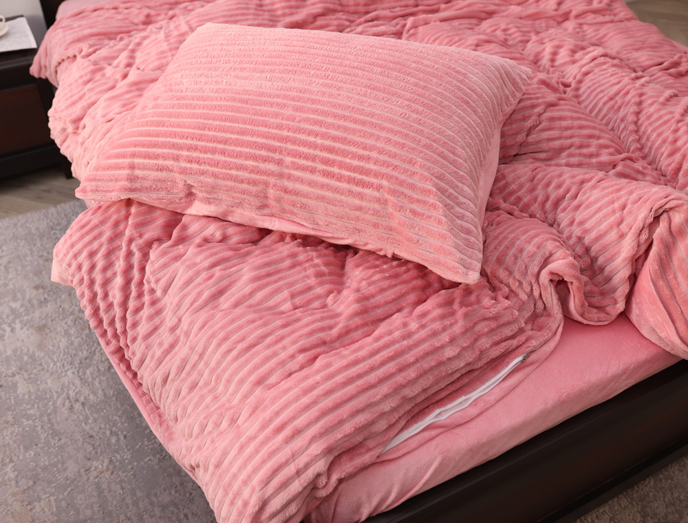 Евро-макси набор постельного белья 200*230 из Плюш Велюра №700-02 Черешенка™