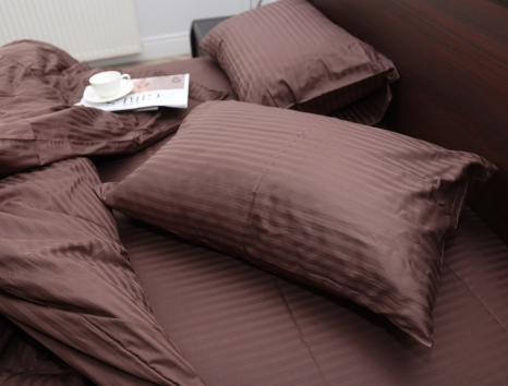 Полуторний набір постільної білизни 150*220 зі Страйп Сатину №18-1312 Черешенка™