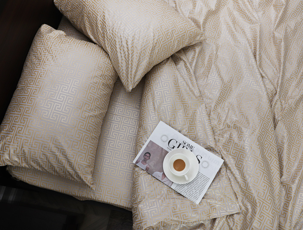 Полуторный набор постельного белья 150*220 из микрофибры №204502 Черешенка™