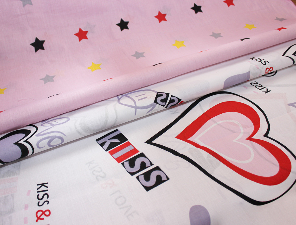 Тканина для постільної білизни Бязь "Gold" Lux "Кохання з поцілунком" GL2970 (A+B) - (50м+50м)