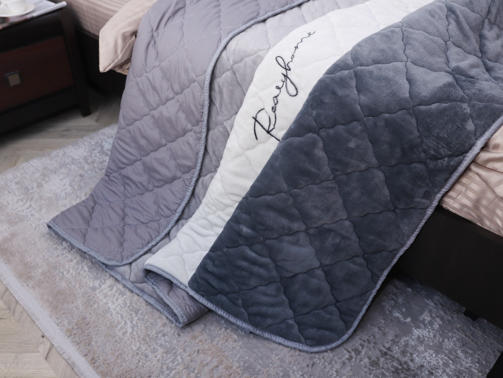 Євро-максі флісове стьобане покривало №55084R