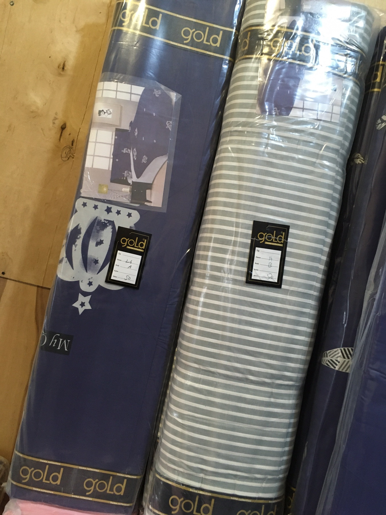 Ткань для постельного белья Бязь "Gold" Lux "Моя королева" GL1502 (A+B) - (50м+50м)