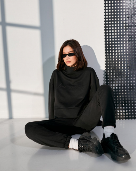 Жіночий костюм із джогерами (Розмір S) чорний №205_0021