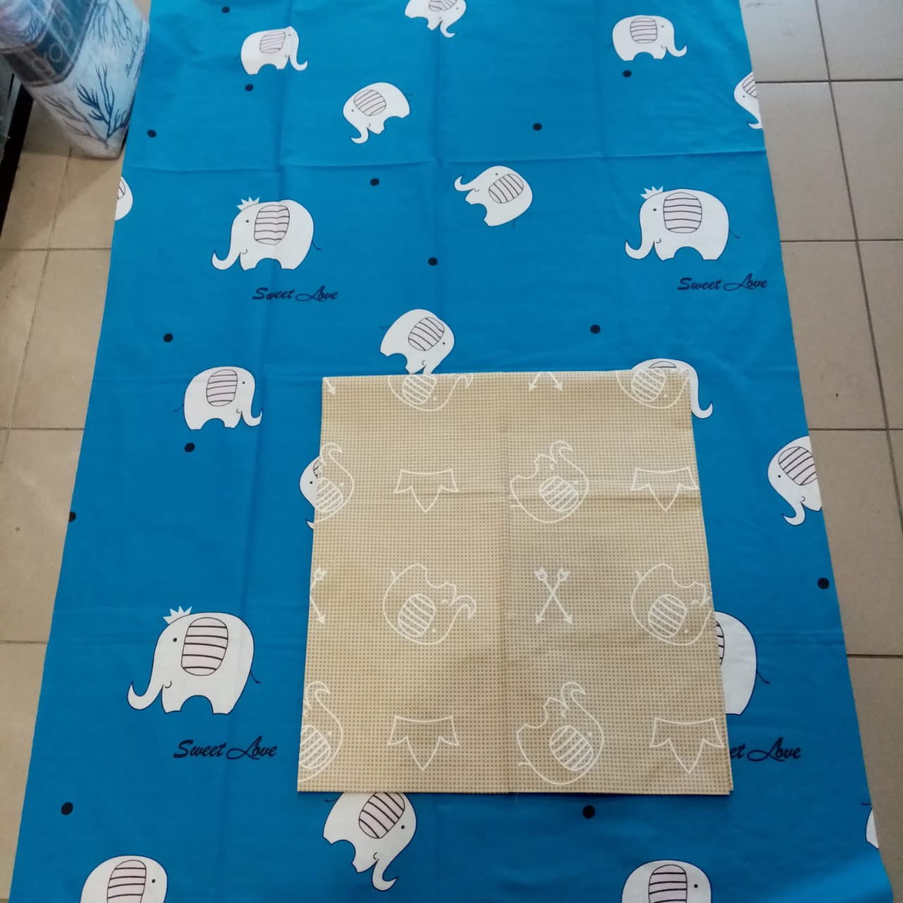 Тканина для постільної білизни Бязь "Gold" Lux "Солодкі любовні слони" GL1557 (A+B) - (50м+50м)