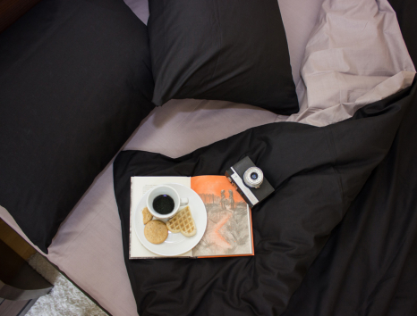 Сімейний набір однотонної постільної білизни із Бязі "Gold" №15748AB Черешенька™