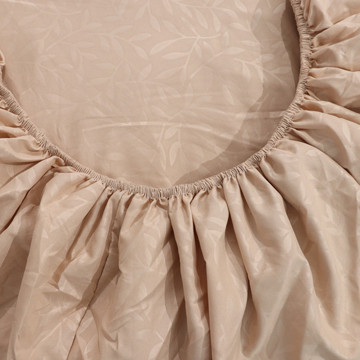 Простынь на резинке (120*200*25) с веточками на бежевом №3031