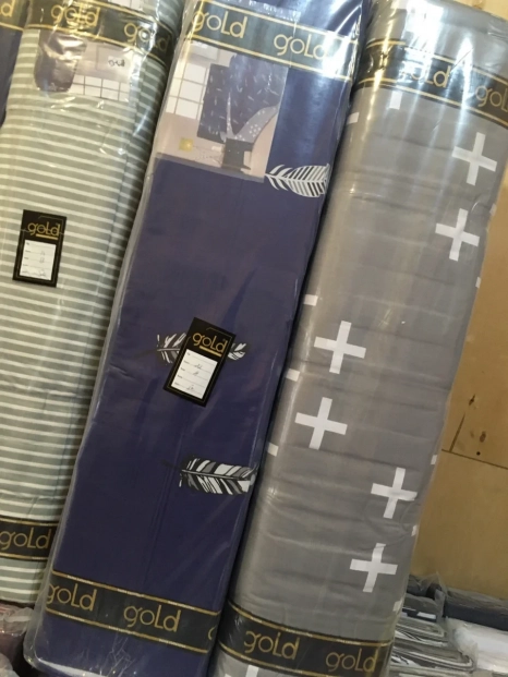 Ткань для постельного белья Бязь "Gold" Lux "Радужные перья" GL1505 (A+B) - (50м+50м)