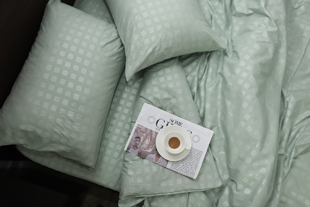 Євро набір постільної білизни 200*220 із мікрофібри №20144203 Черешенка™