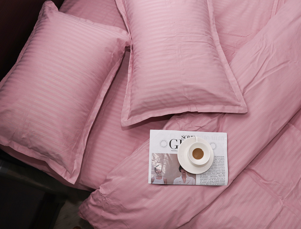 Евро макси набор постельного белья 200*230 из Страйп Сатина D-04