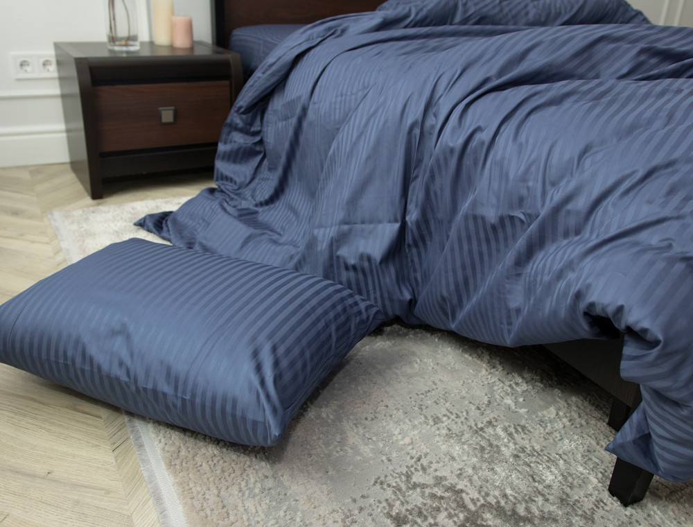 Сімейний набір постільної білизни зі Страйп Сатину №19-3928 Черешенка™