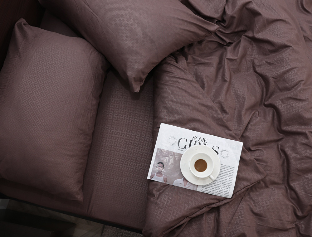 Полуторный набор постельного белья 150*220 из микрофибры с орнаментом №202301 Черешенка™