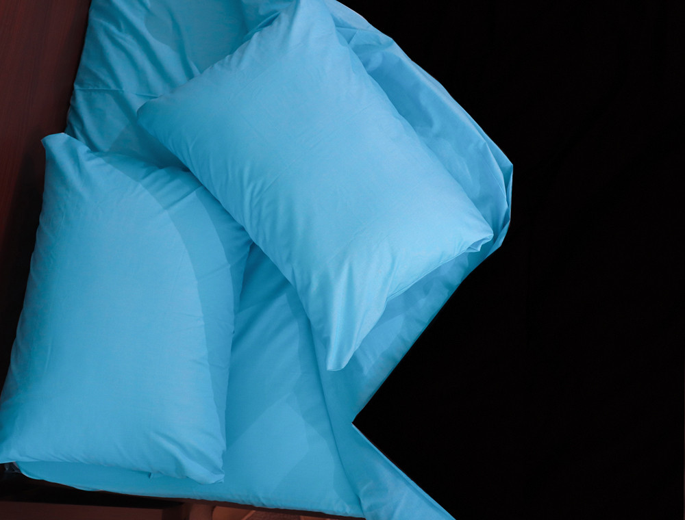 Полуторный набор однотонного постельного белья 150*220 из Бязи "Gold" №155532AB Черешенка™