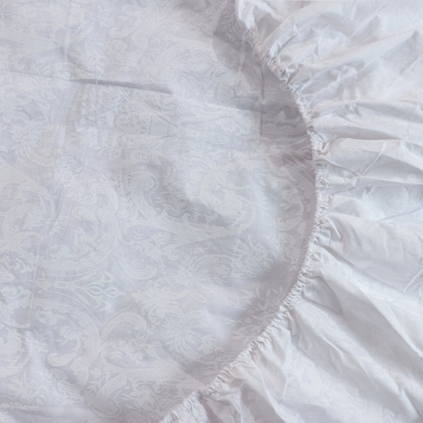 Простынь на резинке (140*200*25) белое напыление №662237