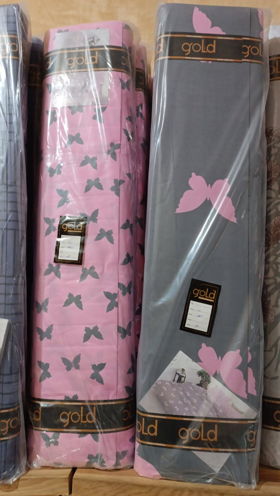 Тканина для постільної білизни Бязь "Gold" Lux "Пурхаючий метелик" GL1629 (A+B) - (50м+50м)