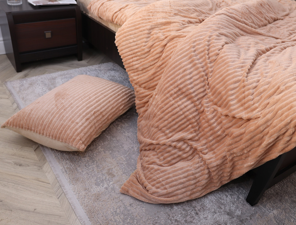 Евро-макси набор постельного белья 200*230 из Плюш Велюра №700-01 Черешенка™