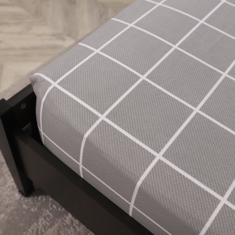 Простынь на резинке (90*200*25) серая с геометрическим принтом №66525