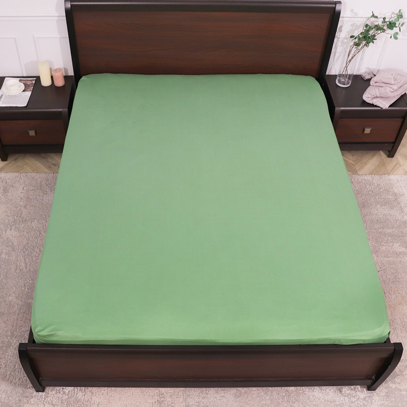 Простынь на резинке (120*200*25) геометрия на зелёном №1702