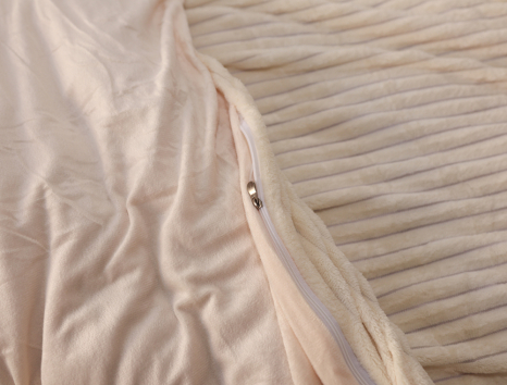 Евро-макси набор постельного белья 200*230 из Плюш Велюра №700-06 Черешенка™