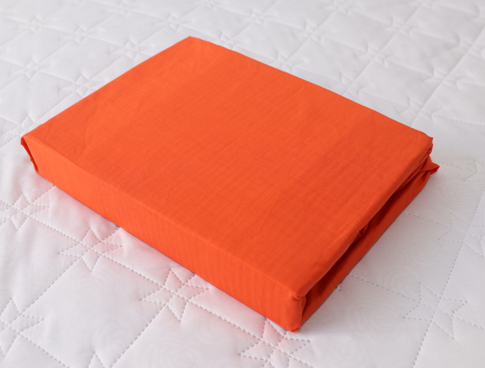 Простирадло на резинці (180*200*25) морквяне №1048