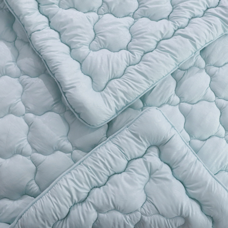 Двоспальна ковдра мікрофібра/холофайбер №46006