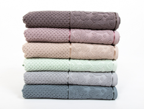 Комплект махрових банних рушників CESTEPE DELINA (140*70)