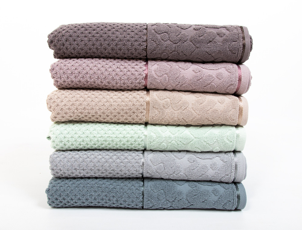 Комплект махрових банних рушників CESTEPE DELINA (140*70)