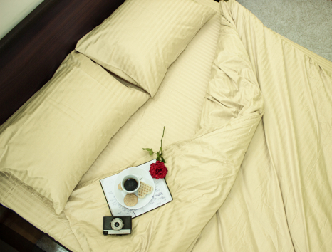 Сімейний набір постільної білизни зі Страйп Сатину №5405077 KRISPOL™