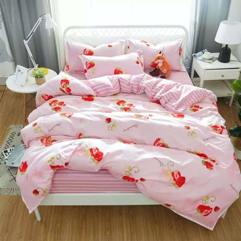 Ткань для постельного белья Бязь "Gold" Lux "Клубника" GL4042