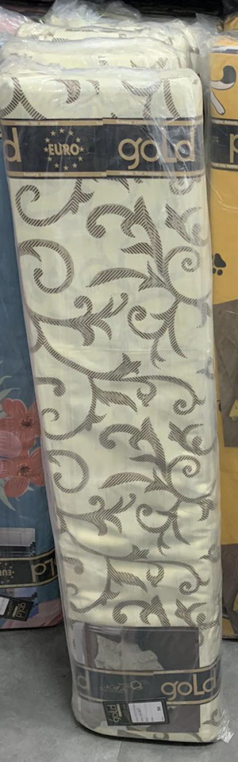 Тканина для постільної білизни Бязь "Gold" Lux "Світлий великий вензель" GL001