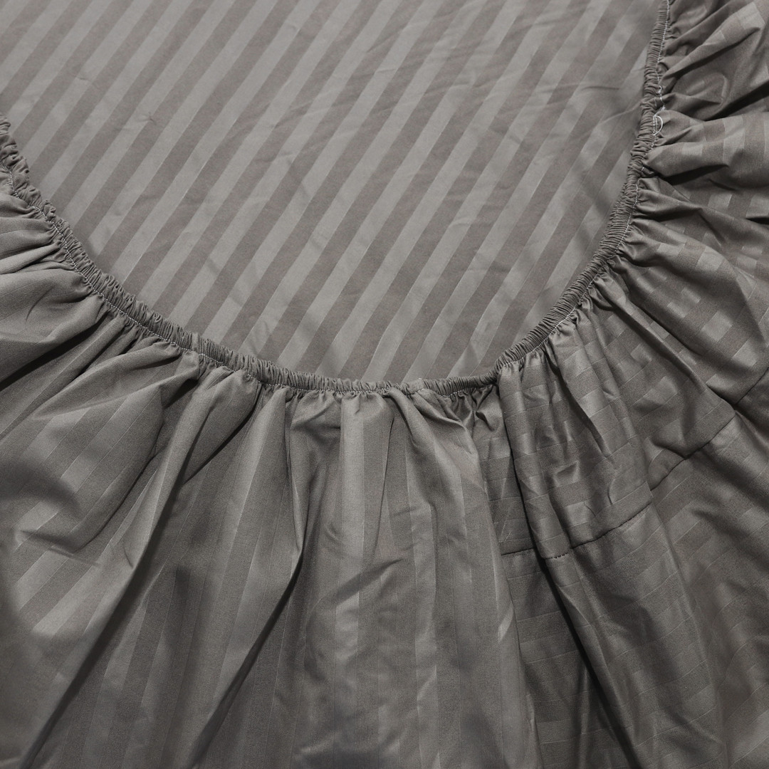 Простирадло на резинці (180*200*25) сіра смужка №7755