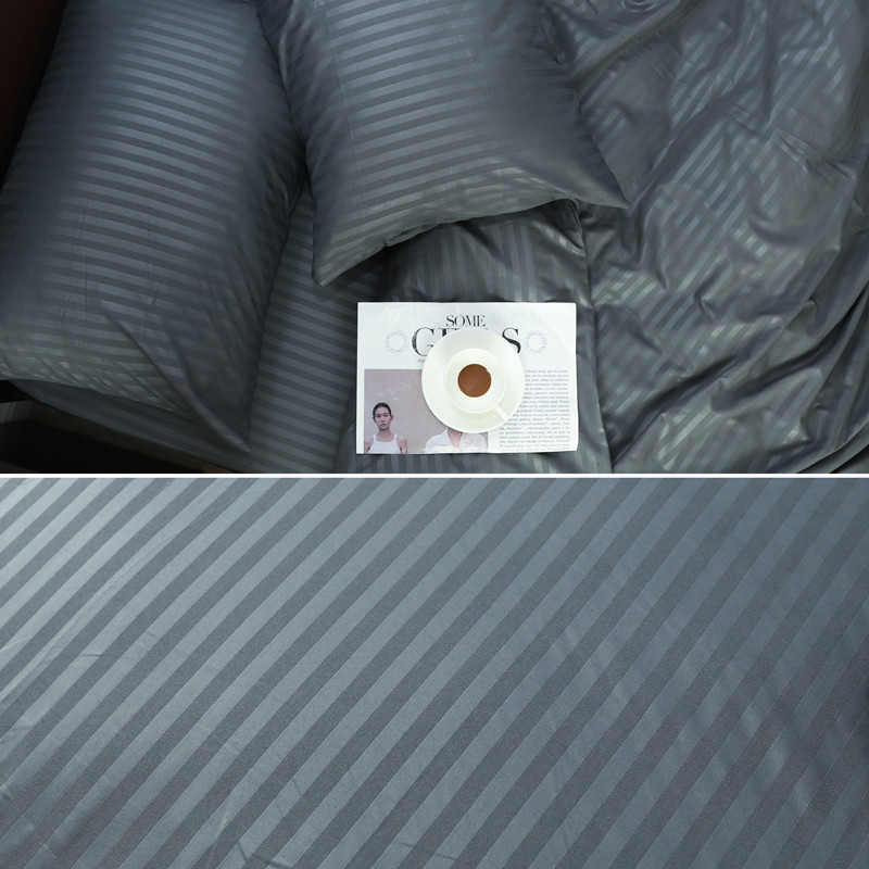 Сімейний набір постільної білизни 240*220 із мікрофібри в смужку №206005 Черешенка™