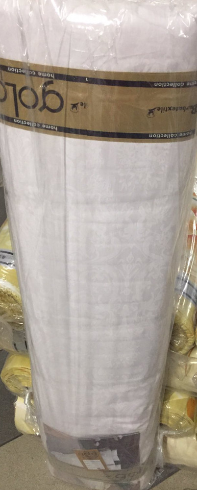 Тканина для постільної білизни Бязь "Gold" Lux GL2237white біла з напиленням "завитки"