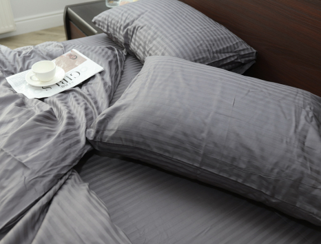 Сімейний набір постільної білизни зі Страйп Сатину №18-5203 Черешенка™