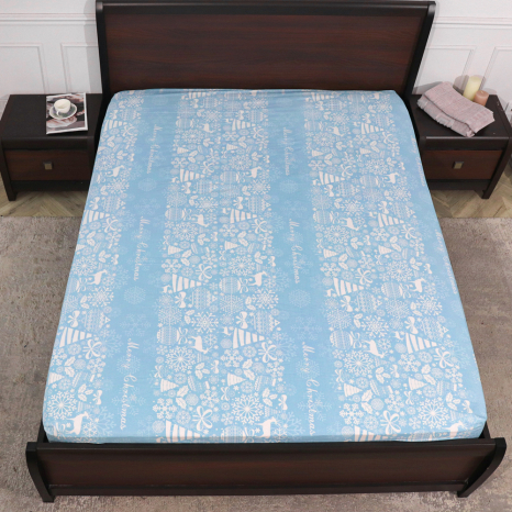 Простирадло на резинці (90*200*25) блакитне з новорічним принтом №661140