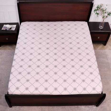 Простынь на резинке (140*200*25) розового цвета в клеточку №660013