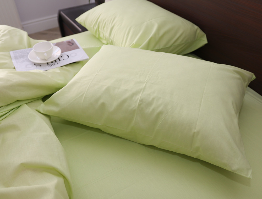 Полуторний набір однотонної постільної білизни 150*220 із Бязі "Gold" №155526 Черешенка™