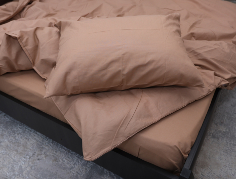 Сімейний набір однотонної постільної білизни із Бязі "Gold" №151041 Черешенка™