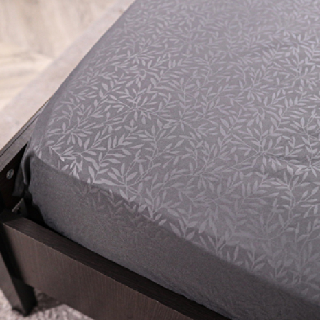 Простирадло на резинці (140*200*25)  з гілочками на сірому №7767