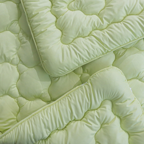 Двуспальное одеяло микрофибра/холлофайбер №46008