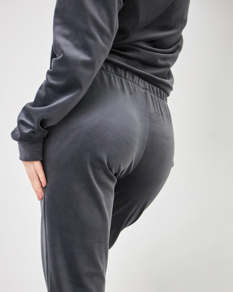 Жіночий велюровий костюм (Розмір M) графітовий №20222150