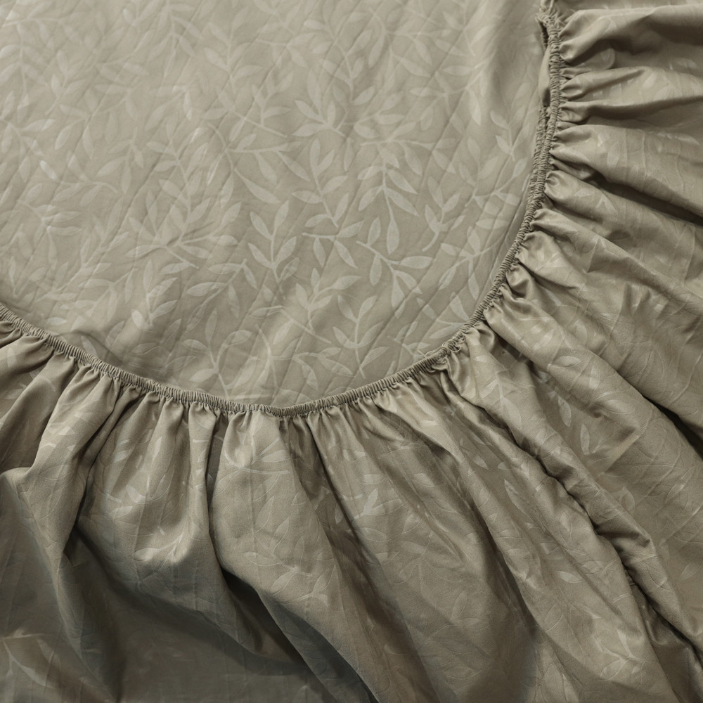 Простынь на резинке (120*200*25)  листики хаки №8888