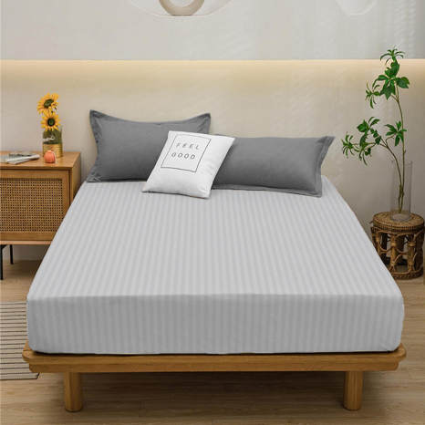 Простирадло на резинці (160*200*25) смугасте світло-сіре №10039