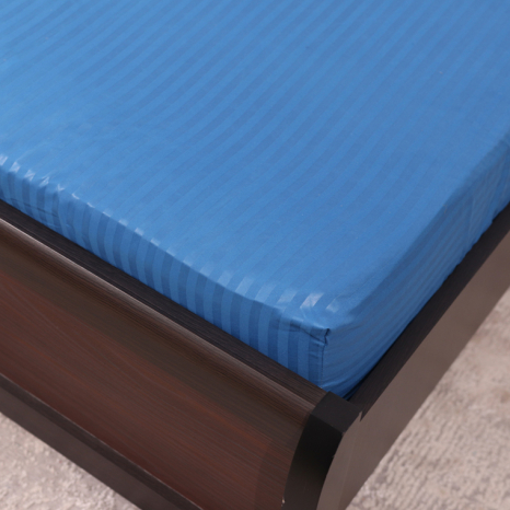 Простынь на резинке (90*200*25) синяя полоска №3412