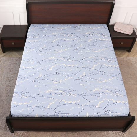 Простыня на резинке (90*200*25) голубая с растительным принтом №661030